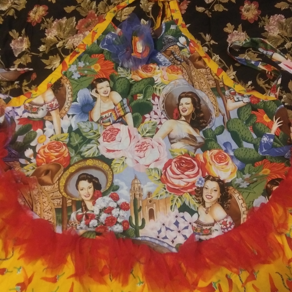 Señoritas Pinup Themed Apron